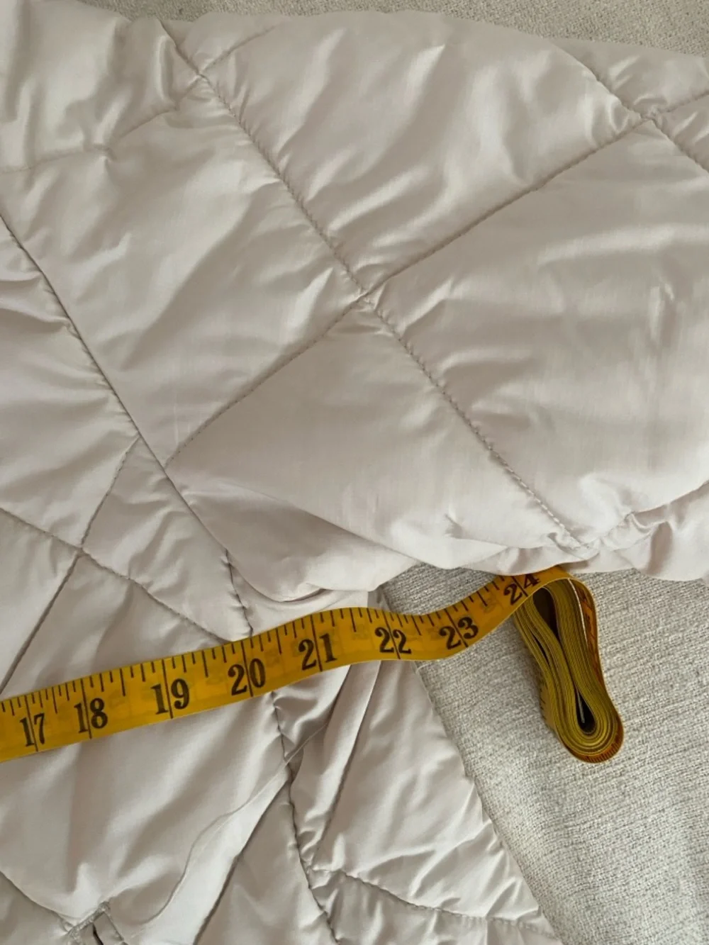 Quilted Lightweight Spring Shell Jacket in Beige - Picture 5 of 6